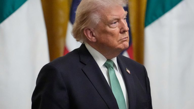 donald trump white house le212 News